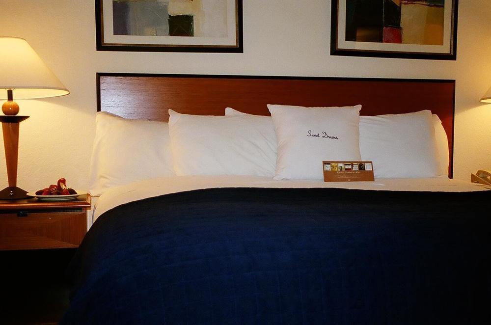 Sheraton Richmond Airport Hotel Sandston Bagian luar foto