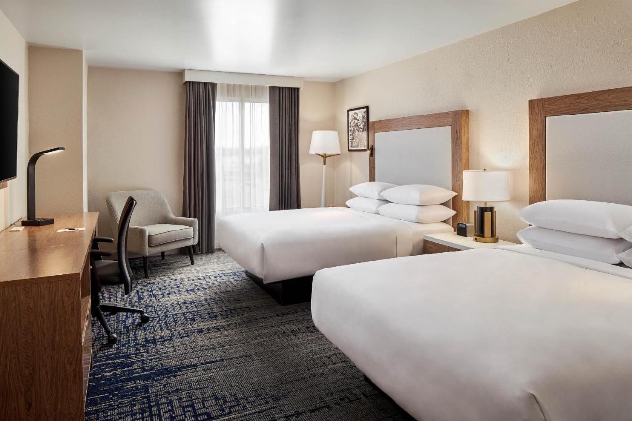 Sheraton Richmond Airport Hotel Sandston Bagian luar foto