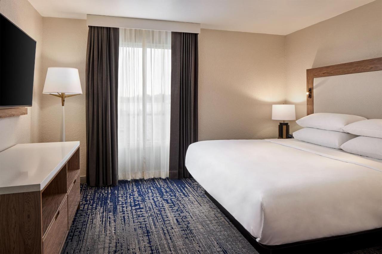 Sheraton Richmond Airport Hotel Sandston Bagian luar foto