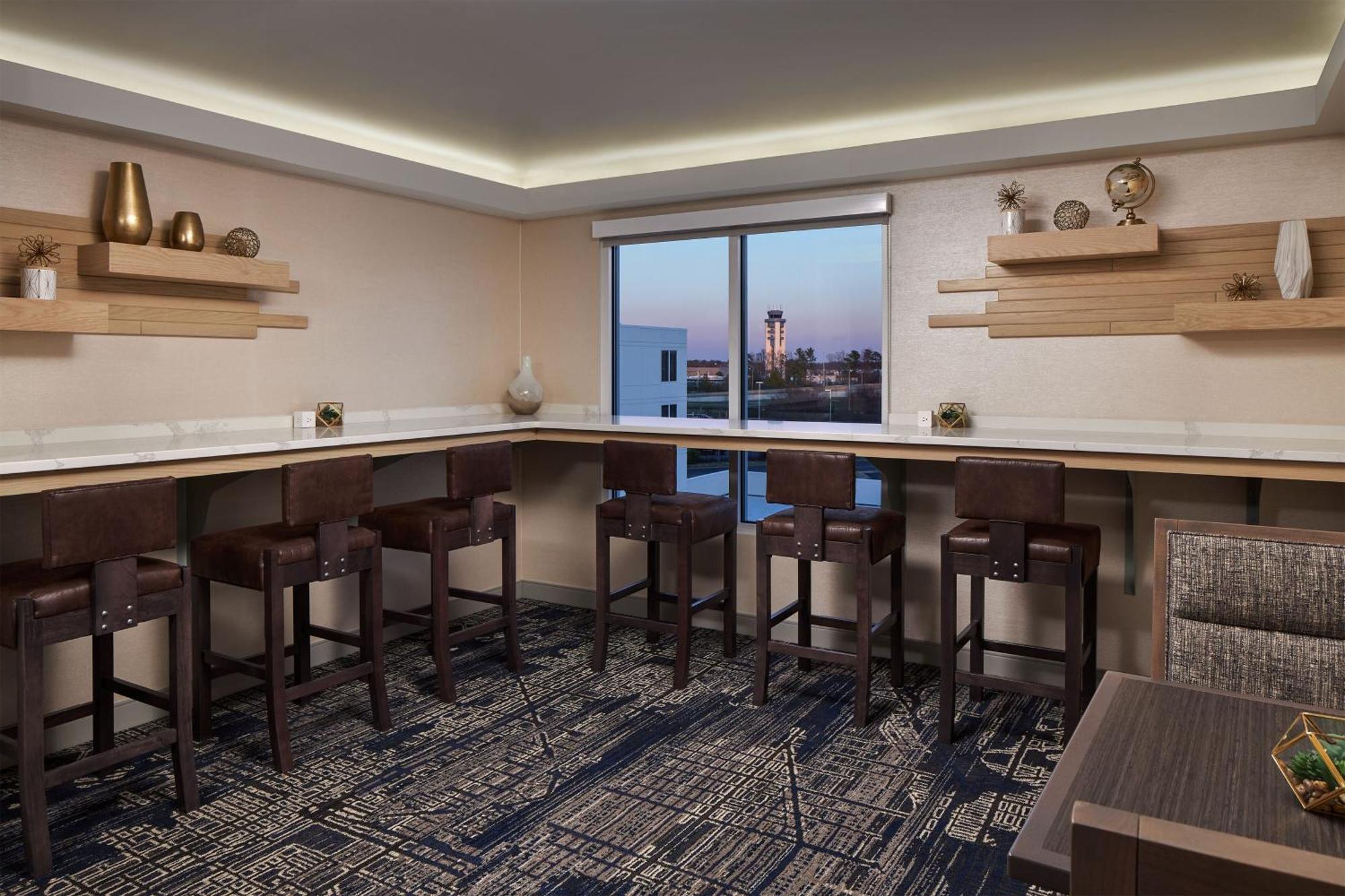 Sheraton Richmond Airport Hotel Sandston Bagian luar foto