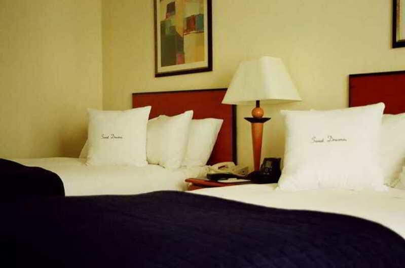 Sheraton Richmond Airport Hotel Sandston Bagian luar foto
